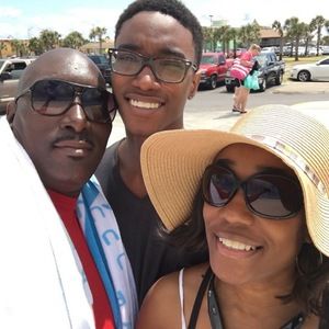 Meet your Posher, Dion